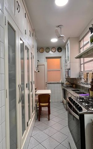 Apartamento à venda com 121m², 3 quartos e 1 vaga Apartamento à venda com 121m², 3 quartos e 1 vagaCozinha