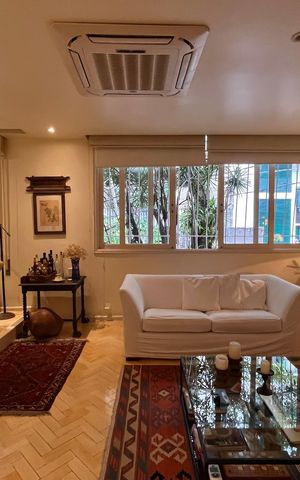 Apartamento à venda com 121m², 3 quartos e 1 vaga Apartamento à venda com 121m², 3 quartos e 1 vagaSala