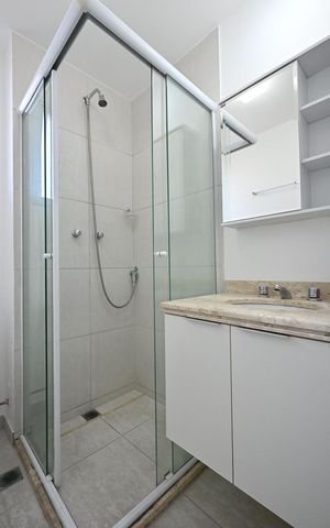 Apartamento à venda com 70m², 2 quartos e 2 vagasBanheiro Suíte 