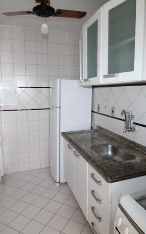 Apartamento para alugar com 65m², 2 quartos e 2 vagasCozinha