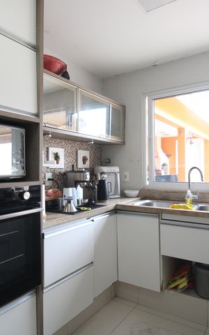 Casa de condomínio à venda com 250m², 3 quartos e 1 vagaCozinha