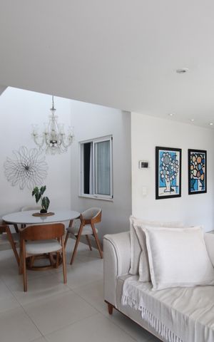 Casa de condomínio à venda com 250m², 3 quartos e 1 vagaSala