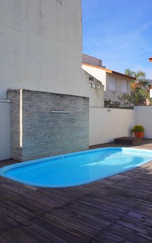 Casa de condomínio à venda com 119m², 2 quartos e 1 vaga Casa de condomínio à venda com 119m², 2 quartos e 1 vagaÁrea comum - Piscina