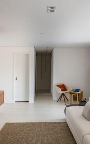 Apartamento à venda com 135m², 3 quartos e 3 vagas Apartamento à venda com 135m², 3 quartos e 3 vagasSala