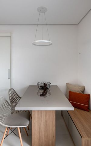 Apartamento à venda com 135m², 3 quartos e 3 vagas Apartamento à venda com 135m², 3 quartos e 3 vagasSala