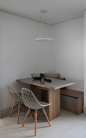 Apartamento à venda com 135m², 3 quartos e 3 vagas Apartamento à venda com 135m², 3 quartos e 3 vagasSala