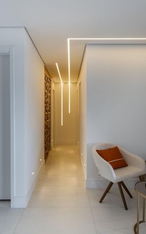 Apartamento à venda com 135m², 3 quartos e 3 vagas Apartamento à venda com 135m², 3 quartos e 3 vagasCorredor