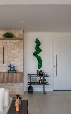 Apartamento à venda com 135m², 3 quartos e 3 vagas Apartamento à venda com 135m², 3 quartos e 3 vagasSala
