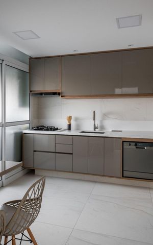Apartamento à venda com 135m², 3 quartos e 3 vagas Apartamento à venda com 135m², 3 quartos e 3 vagasCozinha