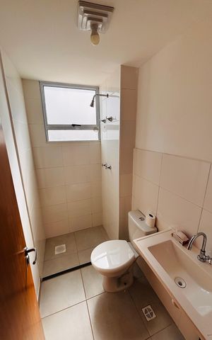 Apartamento à venda com 49m², 2 quartos e 1 vaga Apartamento à venda com 49m², 2 quartos e 1 vagaBanheiro