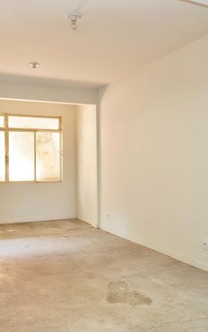 Studio para alugar com 42m², 1 quarto e sem vaga Studio para alugar com 42m², 1 quarto e sem vagaSala e Cozinha