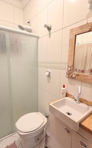 Casa à venda com 100m², 2 quartos e 4 vagasBanheiro Social