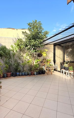 Casa à venda com 100m², 2 quartos e 4 vagasQuintal