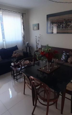 Casa à venda com 110m², 3 quartos e 2 vagas Casa à venda com 110m², 3 quartos e 2 vagasSala