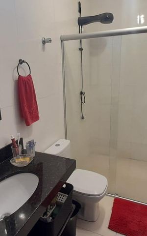 Casa à venda com 110m², 3 quartos e 2 vagas Casa à venda com 110m², 3 quartos e 2 vagasBanheiro