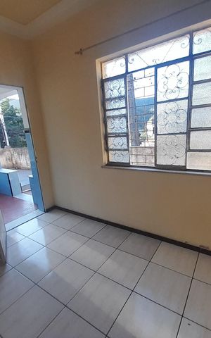 Casa de condomínio para alugar com 360m², 3 quartos e 2 vagas