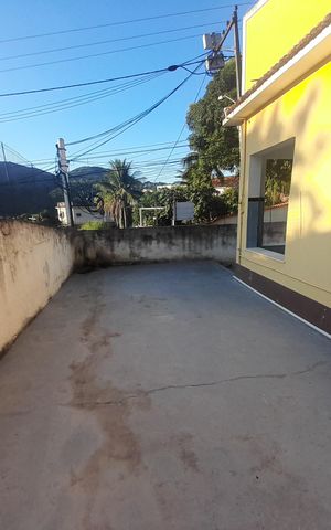 Casa de condomínio para alugar com 360m², 3 quartos e 2 vagas