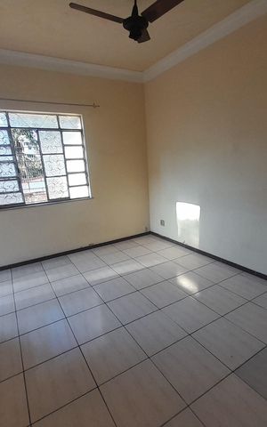 Casa de condomínio para alugar com 360m², 3 quartos e 2 vagas