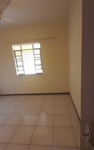 Casa de condomínio para alugar com 360m², 3 quartos e 2 vagas