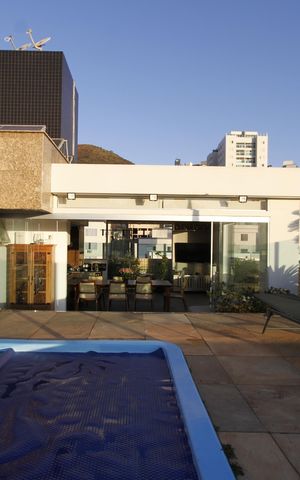 Apartamento à venda com 267m², 4 quartos e 4 vagasCobertura