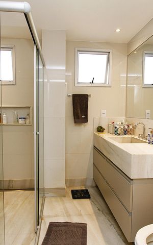 Apartamento à venda com 267m², 4 quartos e 4 vagasBanheiro da Suíte