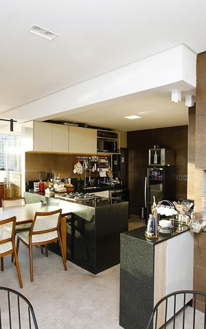 Apartamento à venda com 267m², 4 quartos e 4 vagasCobertura