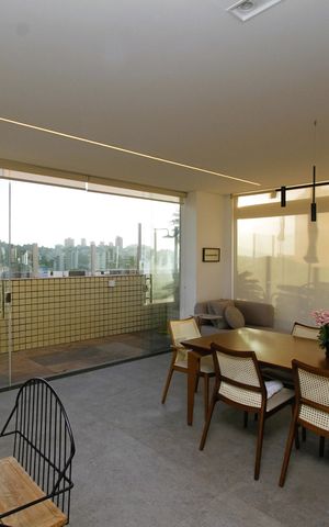 Apartamento à venda com 267m², 4 quartos e 4 vagasCobertura
