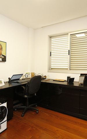 Apartamento à venda com 267m², 4 quartos e 4 vagasQuarto 2