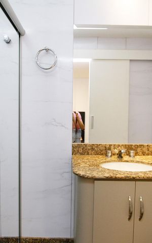 Apartamento à venda com 267m², 4 quartos e 4 vagasBanheiro do Quarto 4