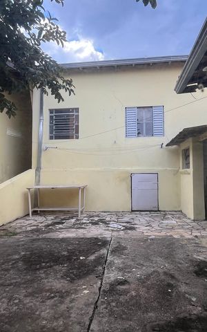Casa para alugar com 232m², 3 quartos e 2 vagasÁrea externa