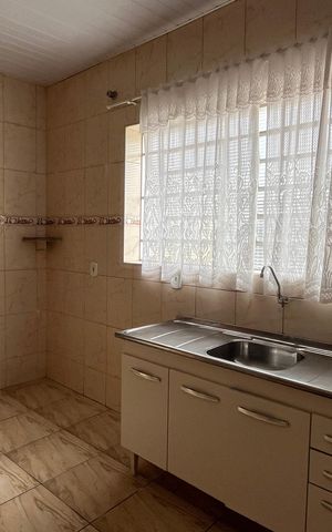 Casa para alugar com 232m², 3 quartos e 2 vagasCozinha