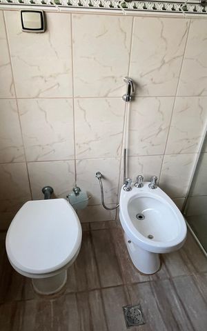 Casa para alugar com 232m², 3 quartos e 2 vagasBanheiro - Suíte