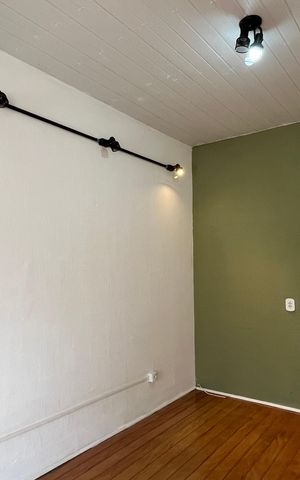 Casa para alugar com 232m², 3 quartos e 2 vagasSala