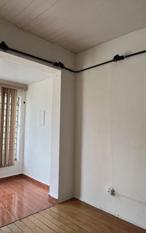 Casa para alugar com 232m², 3 quartos e 2 vagasSala