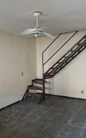 Casa de condomínio para alugar com 230m², 3 quartos e 2 vagas Casa de condomínio para alugar com 230m², 3 quartos e 2 vagasSala