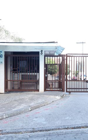 Apartamento à venda com 48m², 2 quartos e 1 vagaFachada - Placa GRANDE instalada na fachada do condomínio dia 13/07/2026 - Código daq paca: UYLW-655