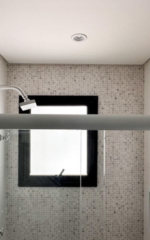 Apartamento à venda com 107m², 2 quartos e 2 vagas Apartamento à venda com 107m², 2 quartos e 2 vagasBanheiro Social