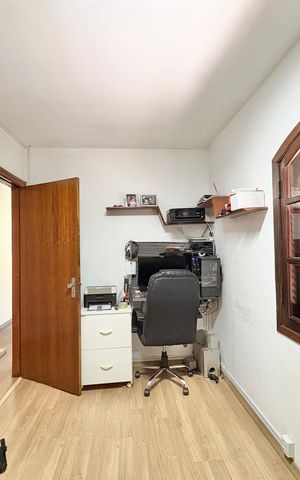 Casa à venda com 140m², 3 quartos e 3 vagas Casa à venda com 140m², 3 quartos e 3 vagasQuarto 1