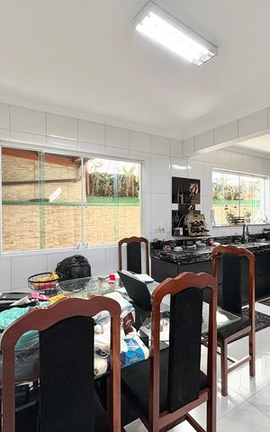 Casa à venda com 140m², 3 quartos e 3 vagas Casa à venda com 140m², 3 quartos e 3 vagasCozinha