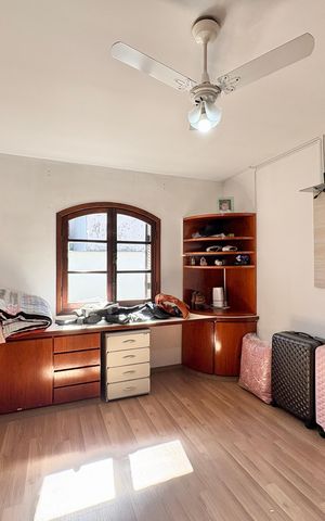 Casa à venda com 140m², 3 quartos e 3 vagas Casa à venda com 140m², 3 quartos e 3 vagasQuarto 2