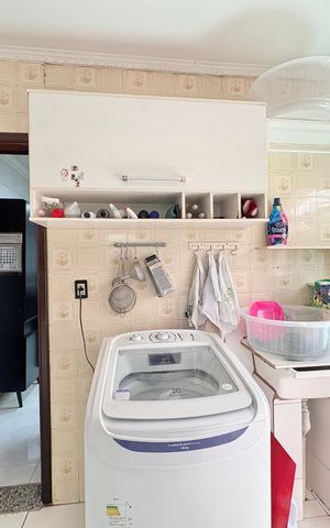 Casa à venda com 140m², 3 quartos e 3 vagas Casa à venda com 140m², 3 quartos e 3 vagasÁrea de Serviço