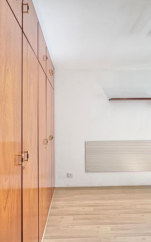 Casa à venda com 140m², 3 quartos e 3 vagas Casa à venda com 140m², 3 quartos e 3 vagasQuarto 2