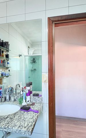 Casa à venda com 140m², 3 quartos e 3 vagas Casa à venda com 140m², 3 quartos e 3 vagasBanheiro da Suíte