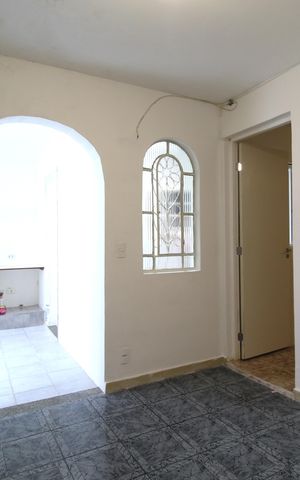 Casa de condomínio para alugar com 70m², 1 quarto e sem vagaSala