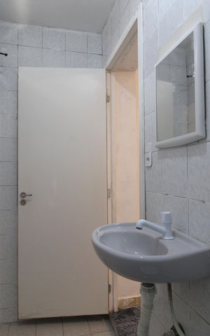Casa de condomínio para alugar com 70m², 1 quarto e sem vagaBanheiro