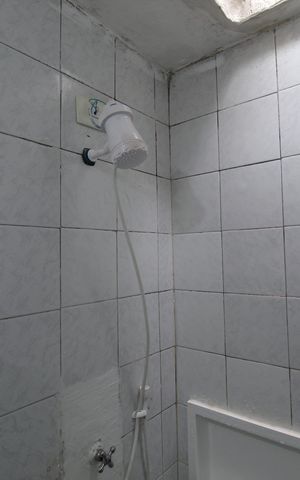 Casa de condomínio para alugar com 70m², 1 quarto e sem vagaBanheiro