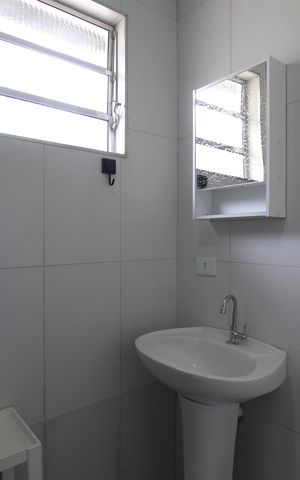 Casa de condomínio para alugar com 100m², 2 quartos e 1 vagaBanheiro da Suíte