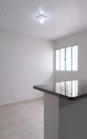 Casa de condomínio para alugar com 100m², 2 quartos e 1 vagaSala