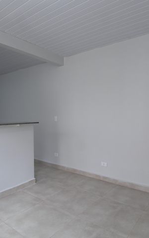 Casa de condomínio para alugar com 100m², 2 quartos e 1 vagaSala
