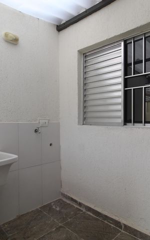 Casa de condomínio para alugar com 100m², 2 quartos e 1 vagaÁrea de Serviço